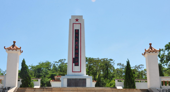 南阳人民英雄纪念碑